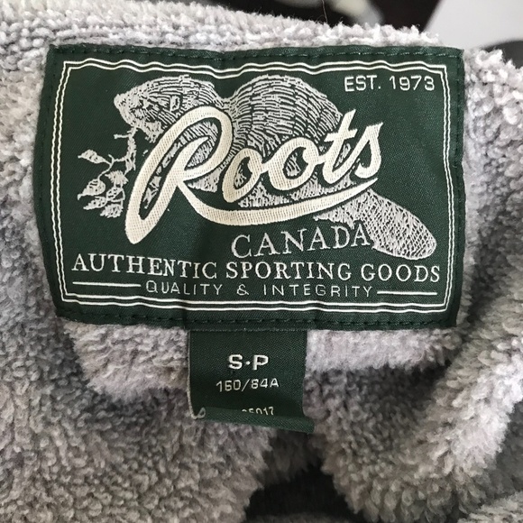 Roots Jersey Fabric Grey Snap-Button Coat - Picture 8 of 8